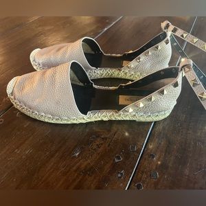 Valentino grainy leather espadrilles flats super cute and comfortable